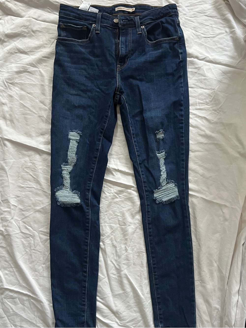 Levi’s Dark Blue Distressed Women's Skinny Jeans